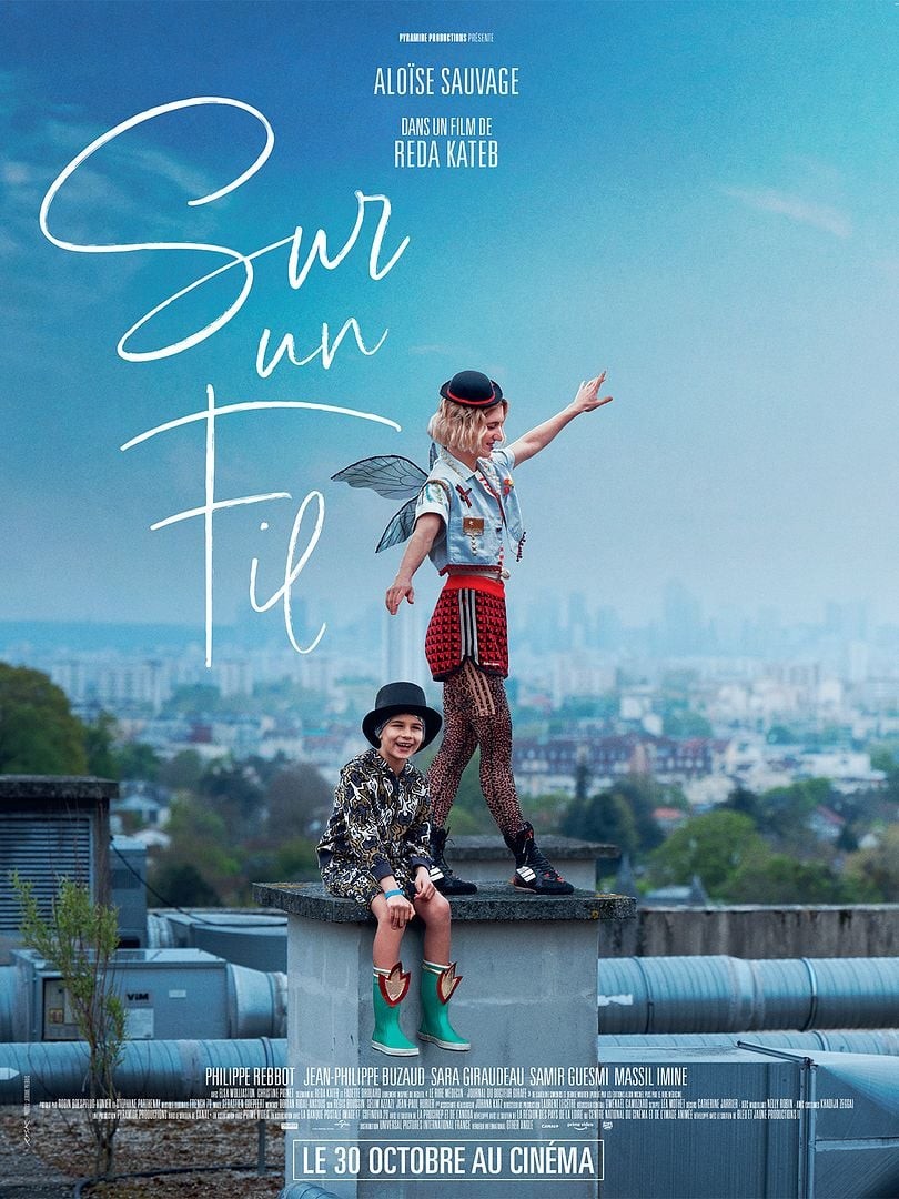 Sur un fil - Click to enlarge picture.